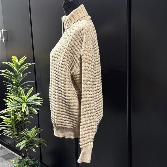 PrettyLittleThing Oversized roll neck sweater,square knit,soft,warm,Cappuccino - Picture 2 of 7